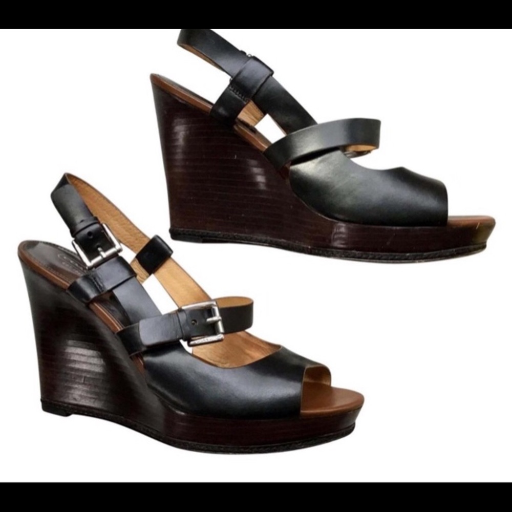 ☄️COACH BLACK LEATHER WEDGES